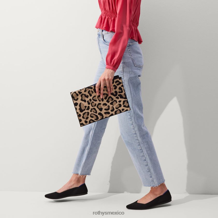 mujer Rothy's negro sólido el punto zapato PVF0L01